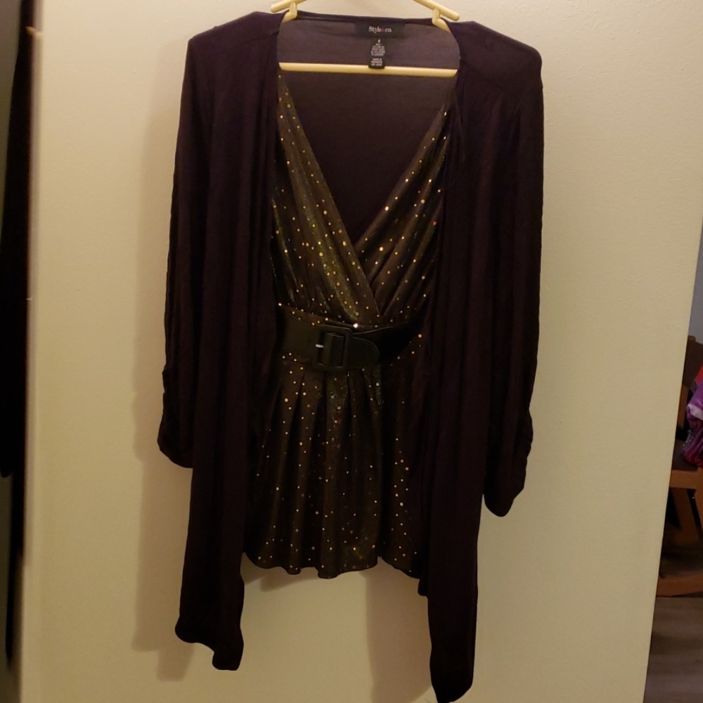 Style&CO. Black/Gold blouse w/ belt